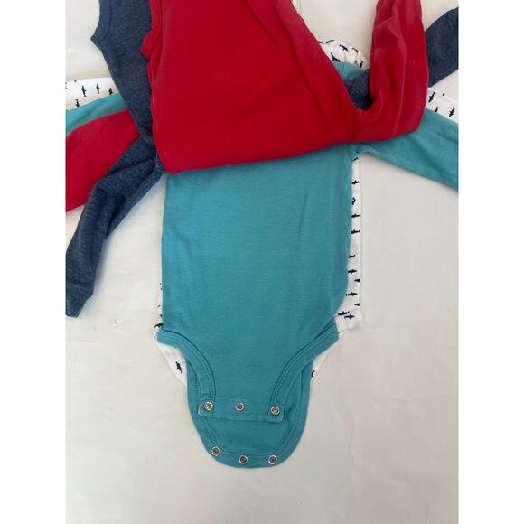 CARTERS LITTLE BABY BASICS THE ORIGNAL BODYSUIT ONESIS 4-PACK 18 MO NWT - Picture 7 of 8